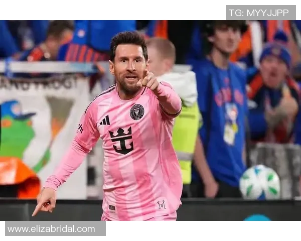 现役最强足球球星实力对比解析全面揭示巅峰球员的竞技风采