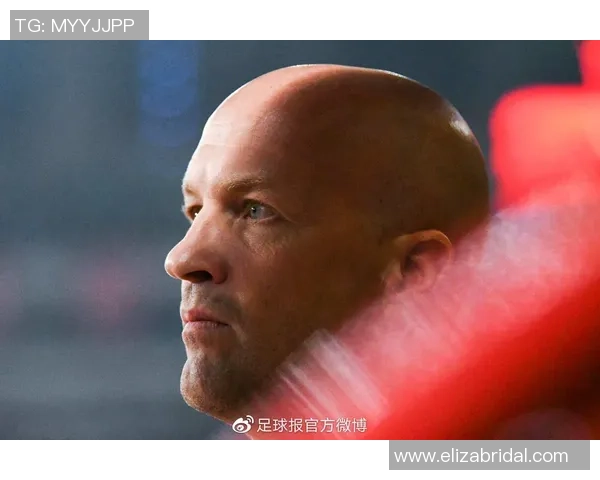 球星演讲与英语足球的结合:提升语言技能与竞技水平的双重探索 球星演讲与英语足球的结合:提升语言技能与竞技水平的双重探索