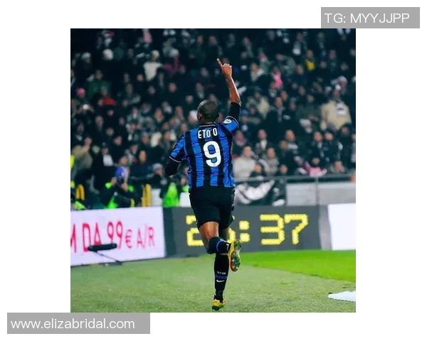 跨越时代的足坛传奇 从经典球星到现代巨星的荣耀之路